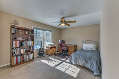 4151 Easy Cir unit 2, Naperville, IL 60564 - photo 3