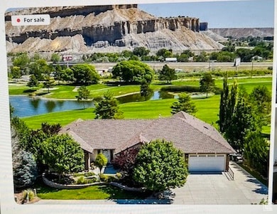 View of home's community