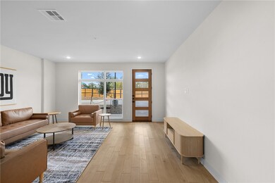 2539 E Villa Maria Rd unit D, Bryan, TX 77802 - photo 4