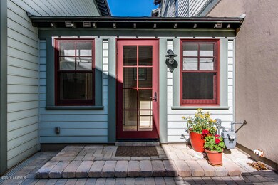 33 Tabby Shell Road