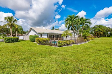 22412 Waterside Dr, Boca Raton, FL 33428 - photo 5