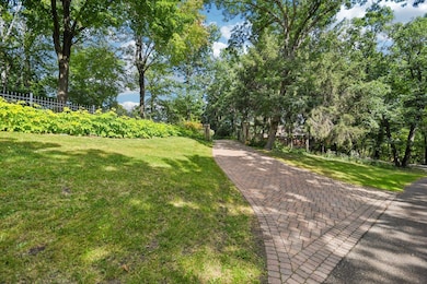 25 S Deep Lake Rd, Saint Paul, MN 55127 - photo 6