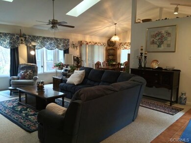 Great room with cathedral ceilings