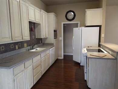 401 W Spring St, Weatherford, TX 76086 - photo 5