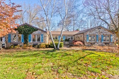 81 Woodbridge St, South Hadley, MA 01075 - photo 3