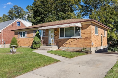 522 Morrvue Dr, Cincinnati, OH 45238 - photo 3