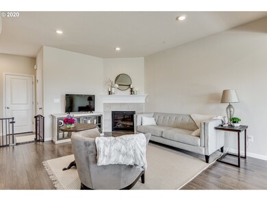 15586 SE Vivian Way, Happy Valley, Or, OR 97086 - photo 2