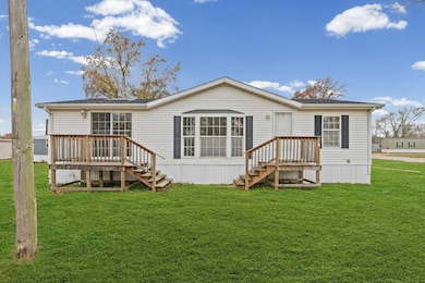 2463 Steele Ct, Decatur, IL 62526 - photo 3