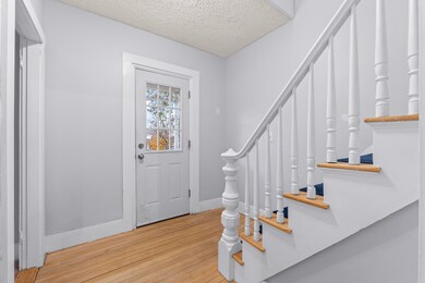 14A & 14B Goddard St_105