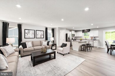 577 Otero Ln, Hedgesville, WV 25427 - photo 3