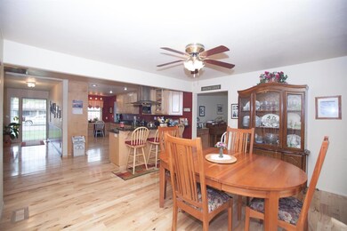 719 SW Greenwood Ave, Grants Pass, OR 97526 - photo 7