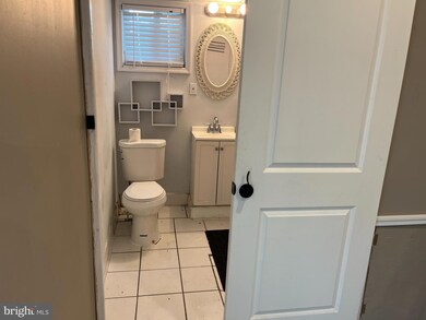 608 S 5th St unit 2, Camden, NJ 08103 - photo 3