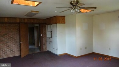 810 Duchess Dr, Sykesville, MD 21784 - photo 7