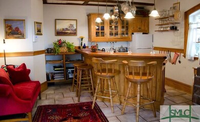 554 E Taylor St unit Carriage House, Savannah, GA 31401 - photo 5