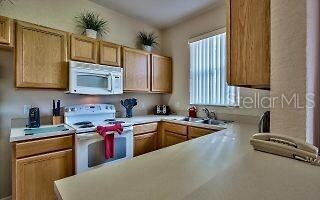 2725 Calabria Ave unit 2725, Davenport, FL 33897 - photo 2