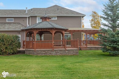 Back Deck_DMD_4600-SMALL