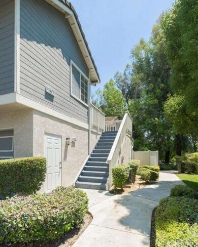 Upper end unit