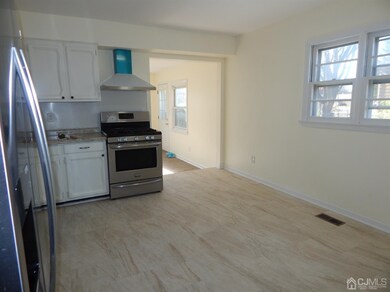 102 Wisteria St unit 1, Edison, NJ 08817 - photo 5