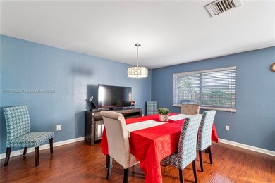 5102 NW 115th Ct, Doral, FL 33178 - photo 4