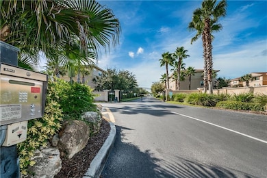 5039 Blue Runner Ct, New Port Richey, FL 34652 - photo 3