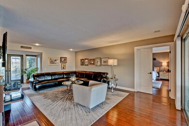 9514 W Lindgren Ave, Sun City, AZ 85373 - photo 6