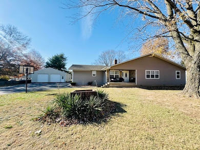 12882 Larissa Dr, Neosho, MO 64850 - photo 2