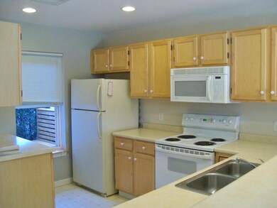 156 Juniper Dr, South Burlington, VT 05403 - photo 2