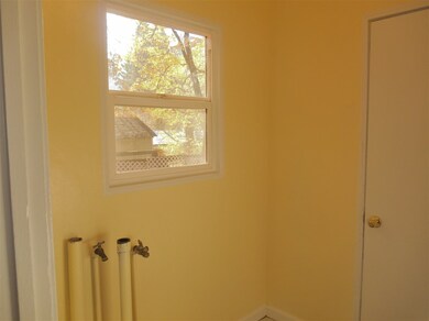 4507 Gleaves Ave, Dunsmuir, CA 96025 - photo 5