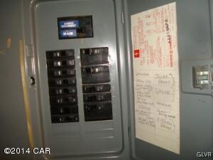 231 E Washington St, McAdoo, PA 18237 - photo 2