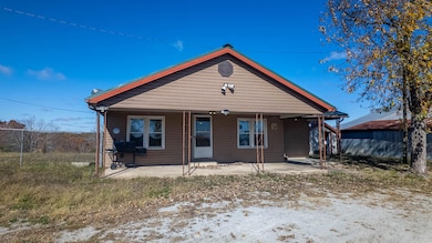 11235 Missouri 181, Tecumseh, MO 65760 - photo 3