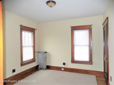 852 N Rebecca Ave, Scranton, PA 18504 - photo 5