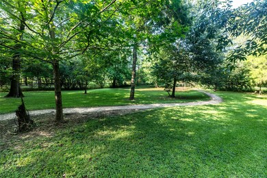 2205 Pine Dr, Friendswood, TX 77546 - photo 7