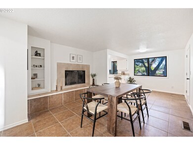 8710 SW Indian Hill Ln, Beaverton, OR 97008 - photo 5