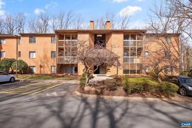 111 Turtle Creek Rd unit 2, Charlottesville, VA 22901 - photo 2