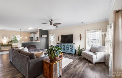 197 Jobe Dr, Statesville, NC 28677 - photo 4