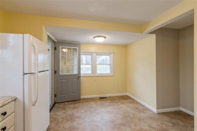 6332 N Division St, Davenport, IA 52806 - photo 7