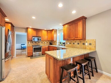 61 Fisher St, Northborough, MA 01532 - photo 5