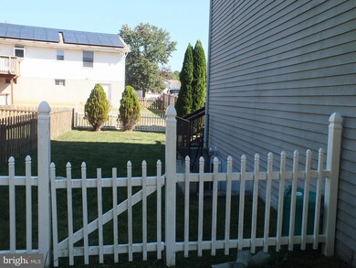 304 Saint Andrews Ln, Westminster, MD 21158 - photo 3