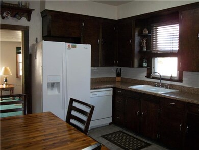 Large Eat-In Kitchen with Updates. *All kitchen ap