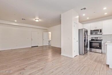 701 N Mcqueen Rd unit 16, Chandler, AZ 85225 - photo 4