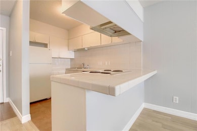 2122 Hancock Dr unit 105, Austin, TX 78756 - photo 4