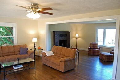 129 Keystone Dr, Asheville, NC 28806 - photo 4