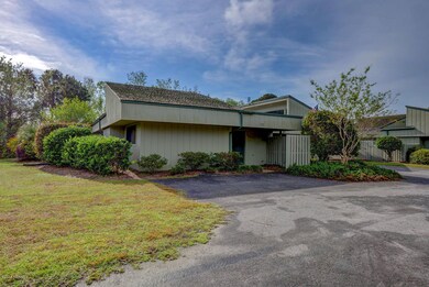 101 N Belvedere Dr Unit 1-large-002-21-P