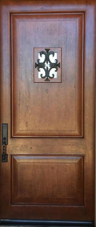 04Front Door