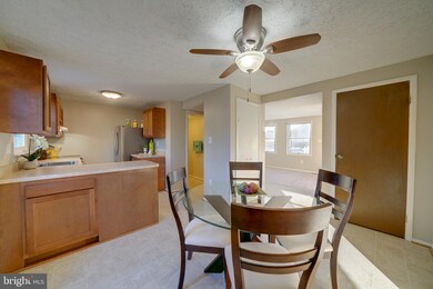 9318 Cross Timbers Ct, Laurel, MD 20723 - photo 7