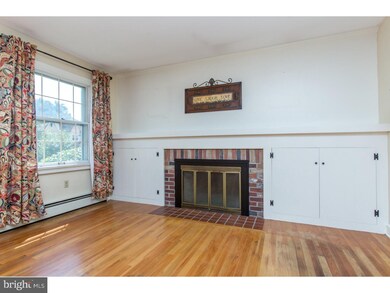 1123 Olive St, Coatesville, PA 19320 - photo 4