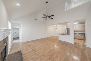 569 Continental Dr, Lewisville, TX 75067 - photo 4