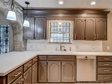 8909 S 200th East Ave, Broken Arrow, OK 74014 - photo 5