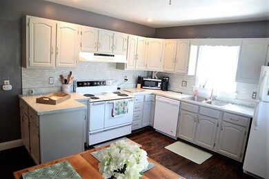 3520 McDaniel kitchen