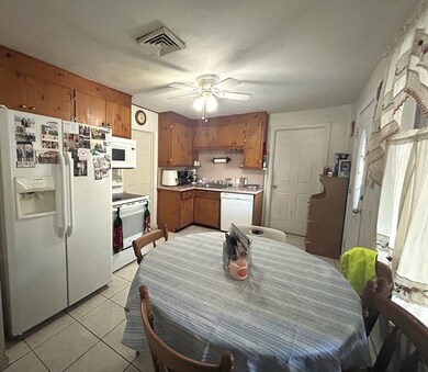370 Chapin St, Ludlow, MA 01056 - photo 5
